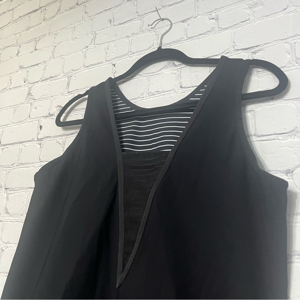 LULULEMON Both Ways Dress, Parallel Stripe/ Black - Picture 7 of 9